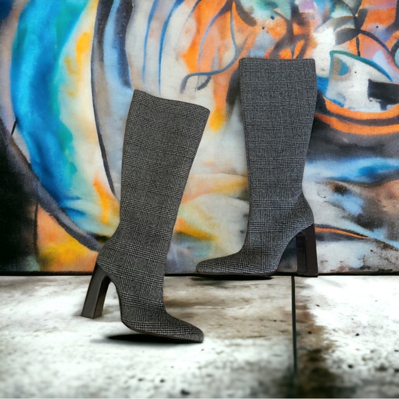 NIB Balenciaga Prince Of Whales Knee High Boots Size 40 $1,750.00 - Picture 5 of 7